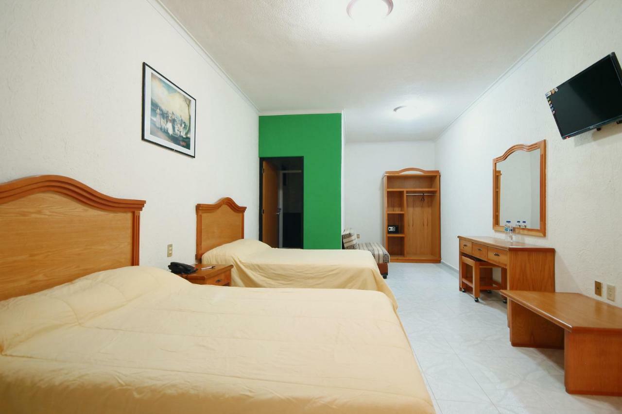 Hotel El Conquistador Monarca. Zitácuaro Dış mekan fotoğraf