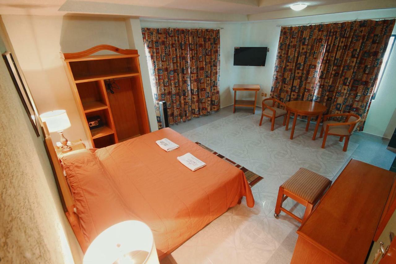 Hotel El Conquistador Monarca. Zitácuaro Dış mekan fotoğraf