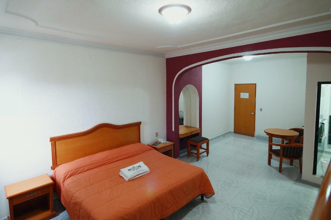 Hotel El Conquistador Monarca. Zitácuaro Dış mekan fotoğraf