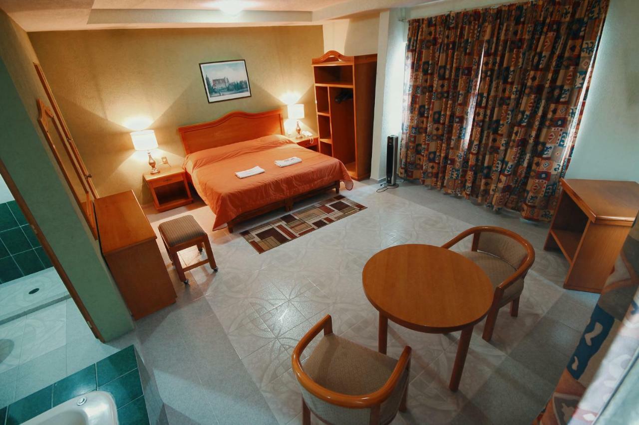 Hotel El Conquistador Monarca. Zitácuaro Dış mekan fotoğraf